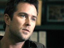 Sullivan Stapleton