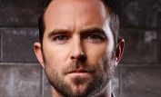 Sullivan Stapleton