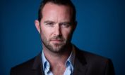 Sullivan Stapleton