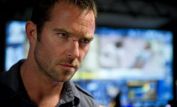 Sullivan Stapleton