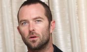 Sullivan Stapleton