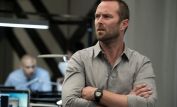 Sullivan Stapleton