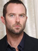 Sullivan Stapleton