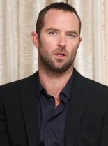 Sullivan Stapleton #70335 picture (Portrait Medium)