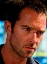 Sullivan Stapleton