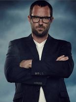 Sullivan Stapleton