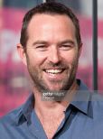 Sullivan Stapleton