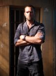 Sullivan Stapleton