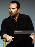 Sullivan Stapleton