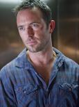 Sullivan Stapleton