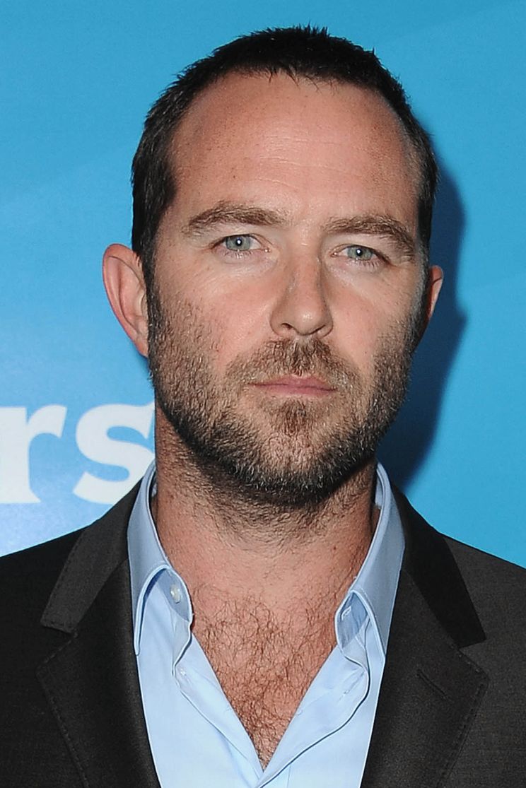 Sullivan Stapleton