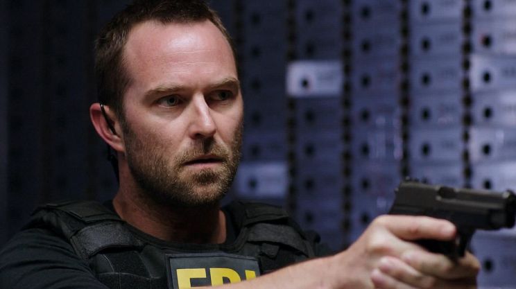 Sullivan Stapleton