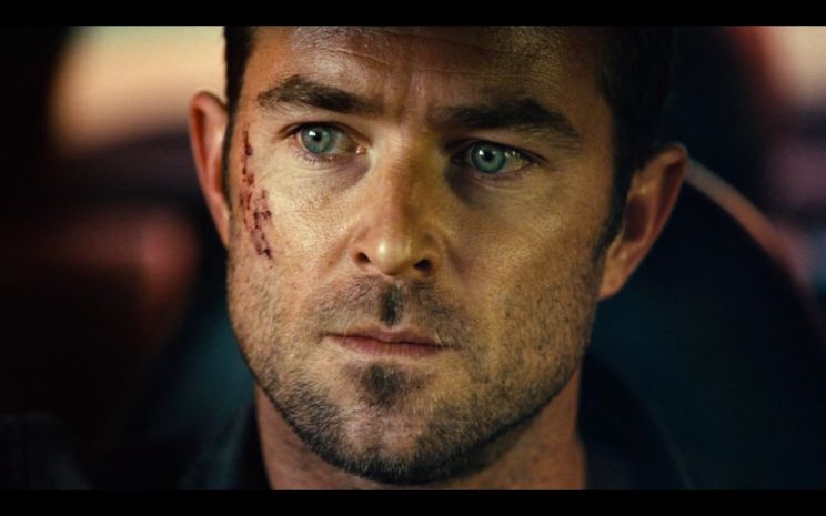 Sullivan Stapleton