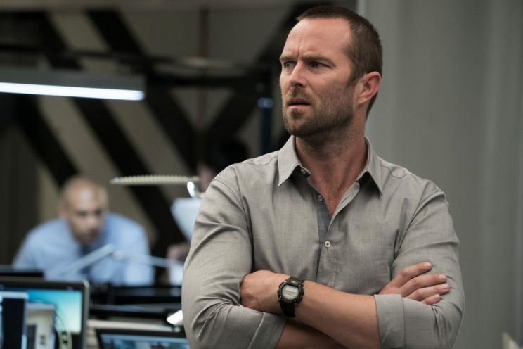 Sullivan Stapleton