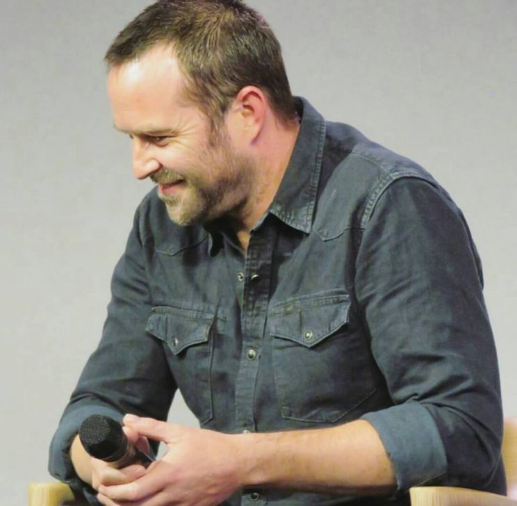 Sullivan Stapleton