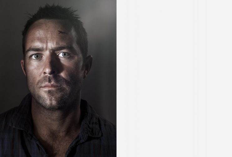 Sullivan Stapleton