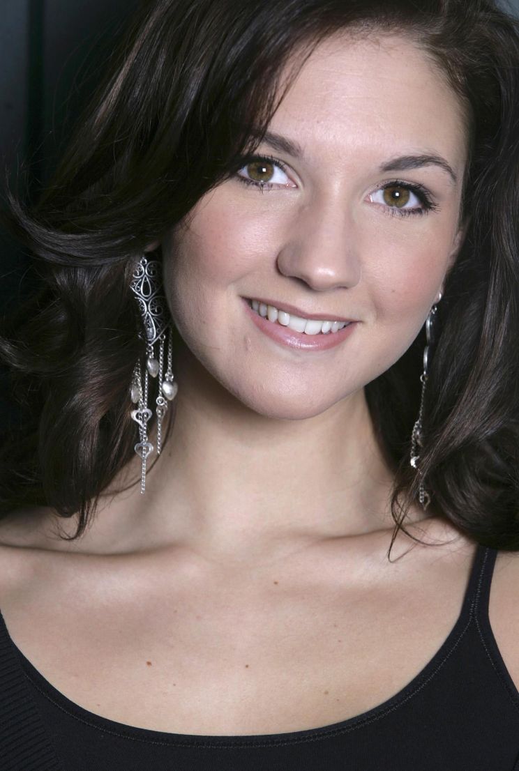 Summer Strallen