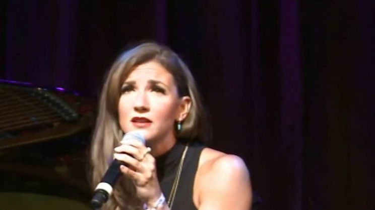 Summer Strallen