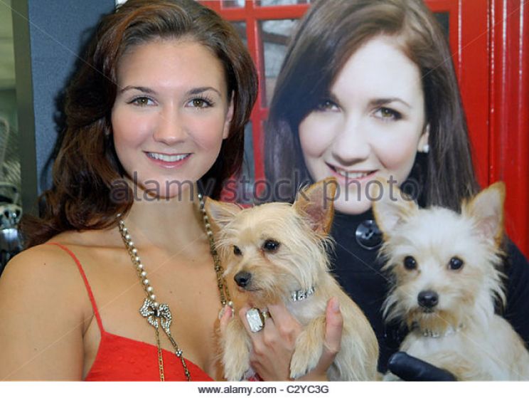 Summer Strallen