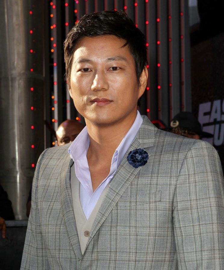 Sung Kang
