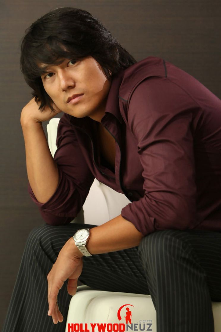Sung Kang