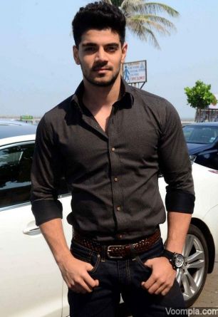 Suraj Pancholi