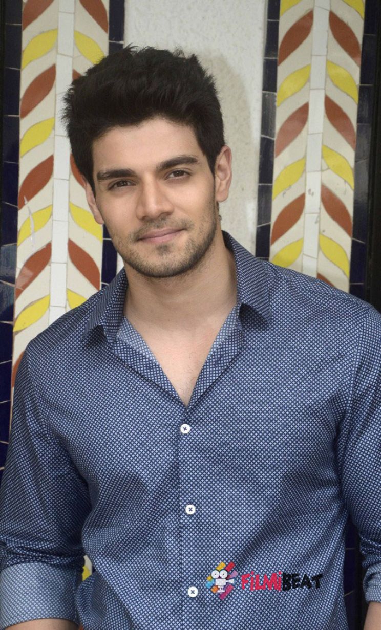 Suraj Pancholi