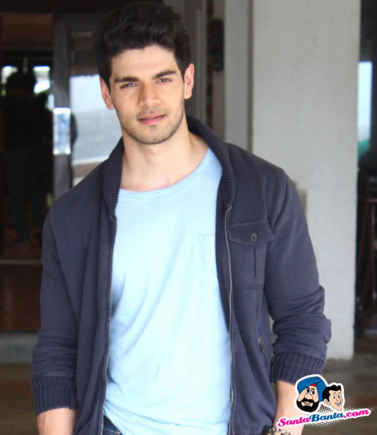 Suraj Pancholi