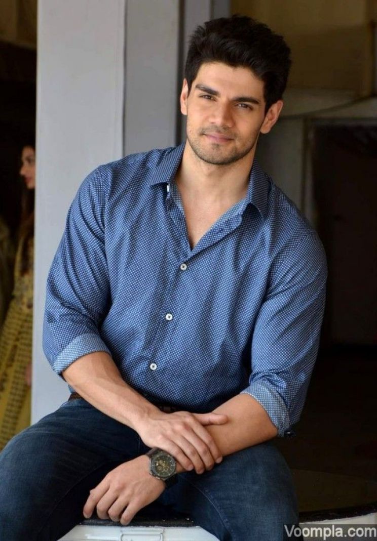 Suraj Pancholi