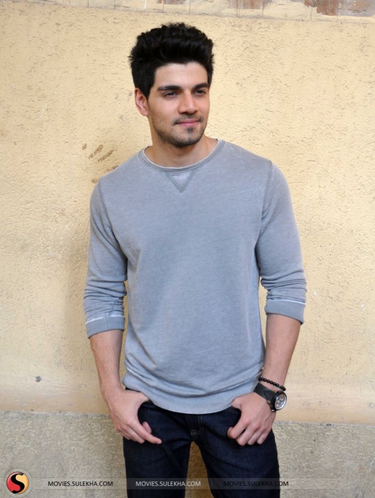 Suraj Pancholi