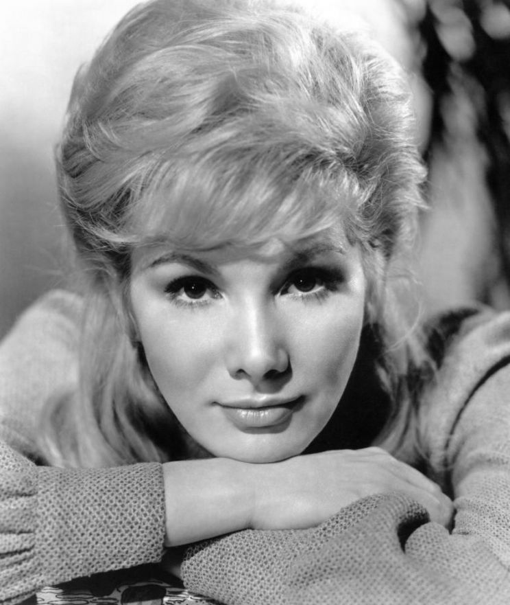 Susan Hampshire