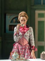 Susannah Fielding photo