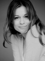 Suzan Anbeh #643987 picture (Portrait Medium)