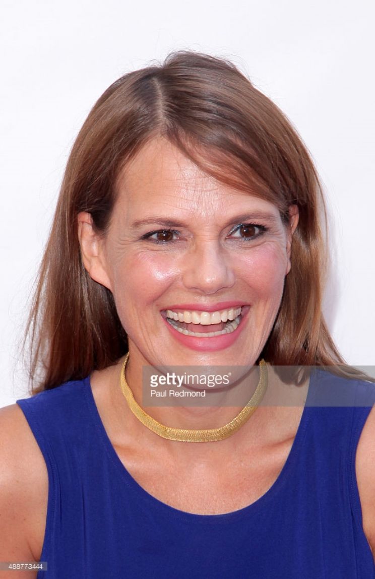 Suzanne Cryer