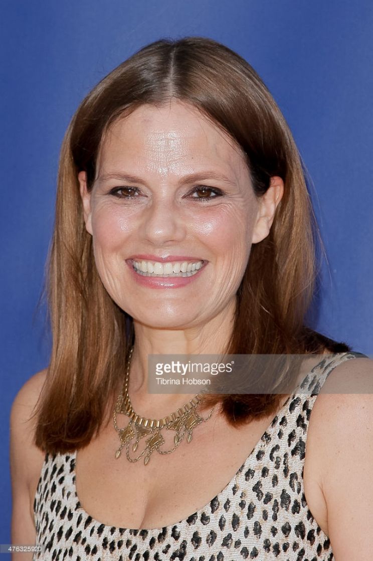 Suzanne Cryer