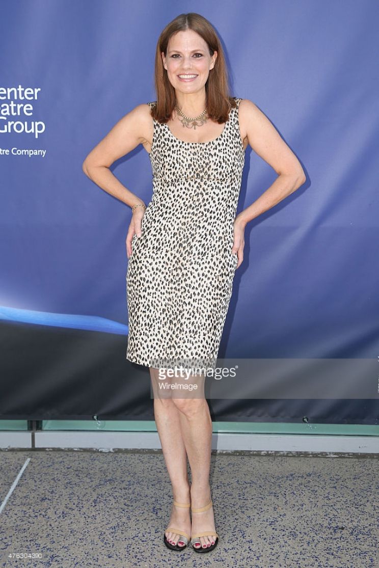 Suzanne Cryer