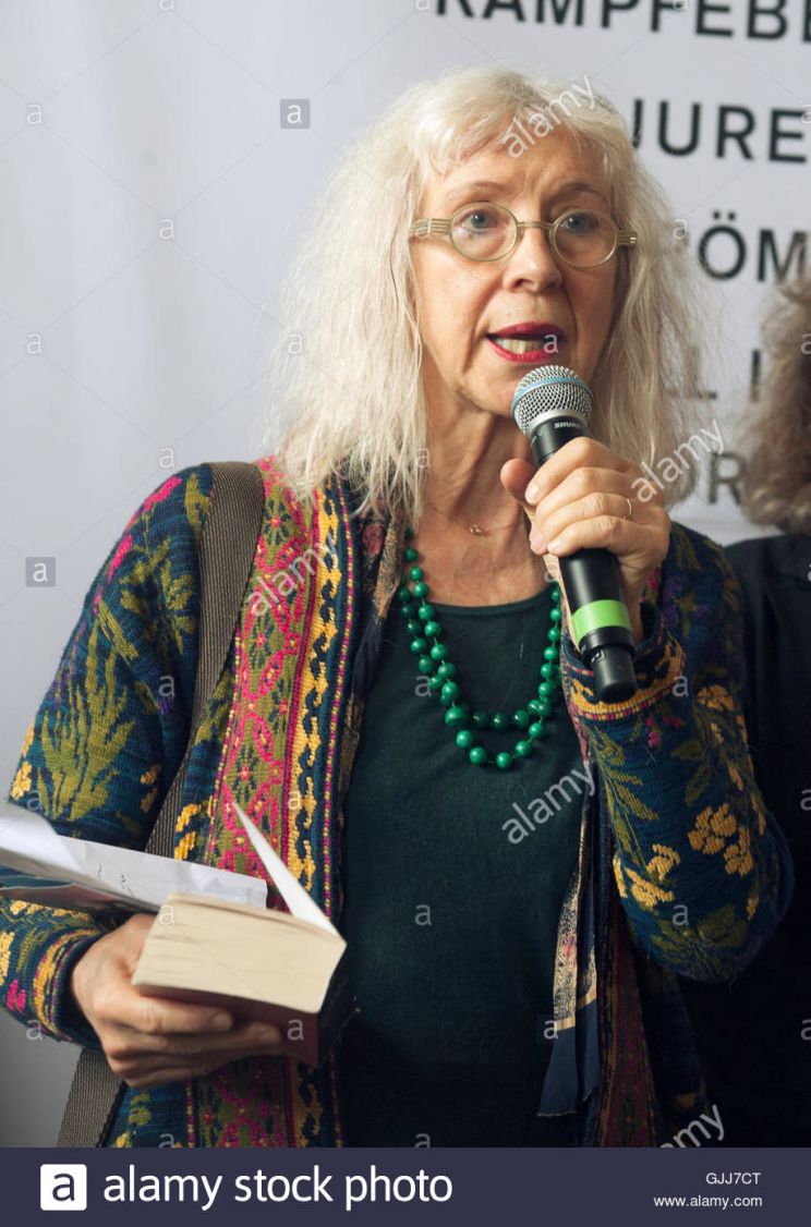 Suzanne Osten