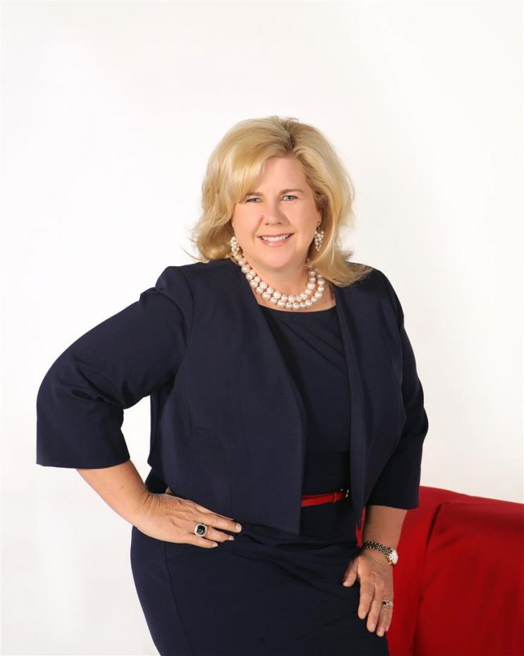 Suzanne Smith