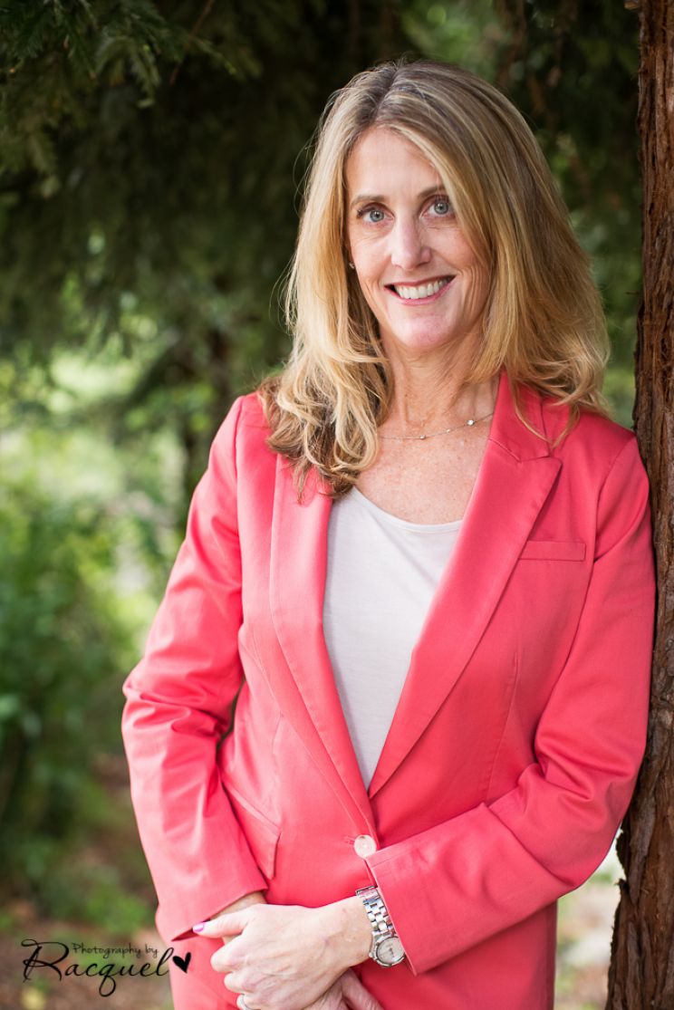 Suzanne Smith