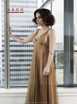 Suzie Carina photo