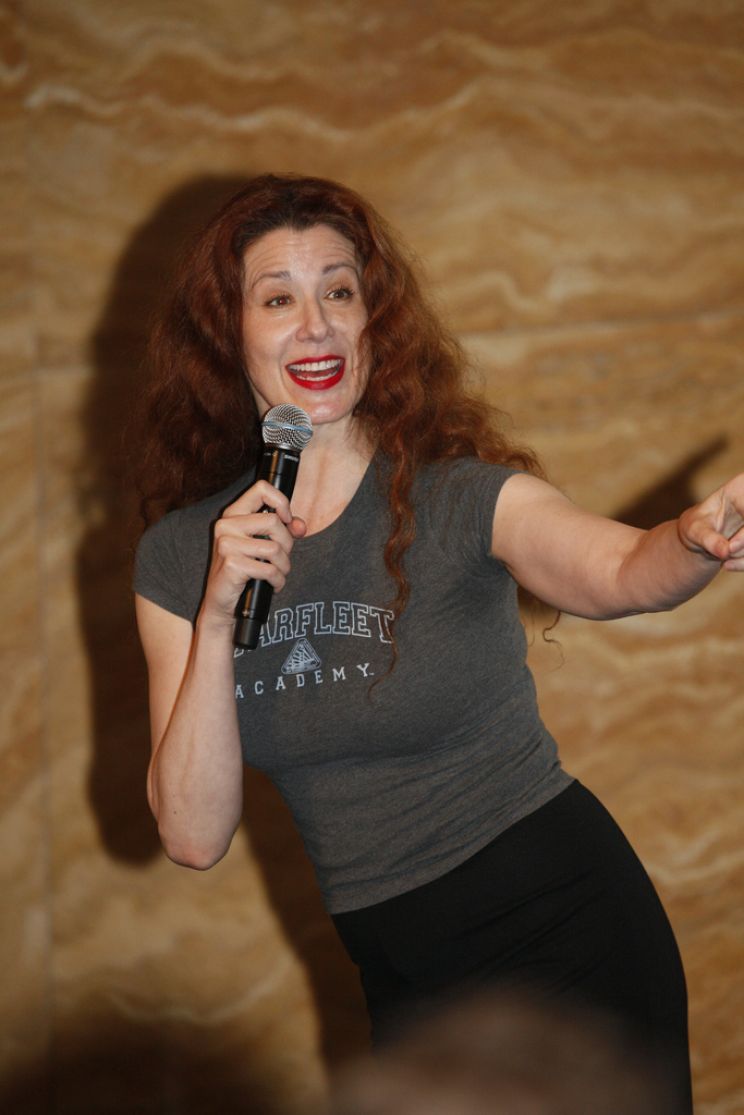 Suzie Plakson