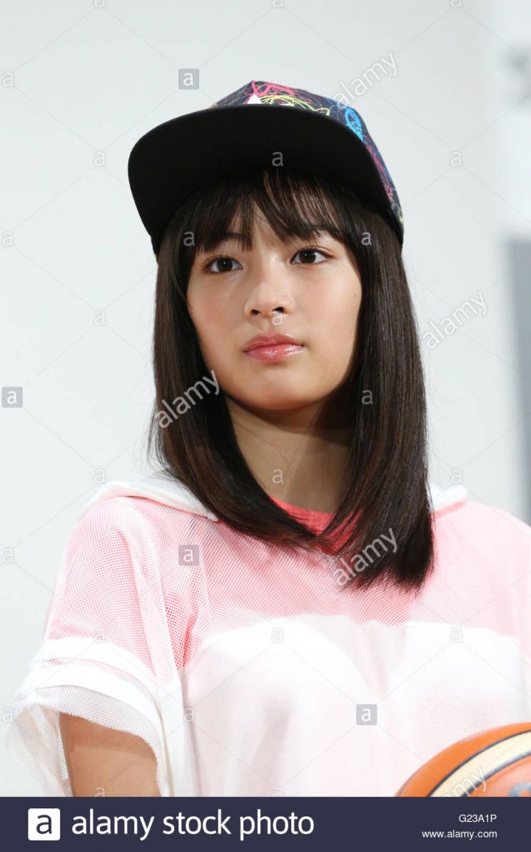 Suzu Hirose