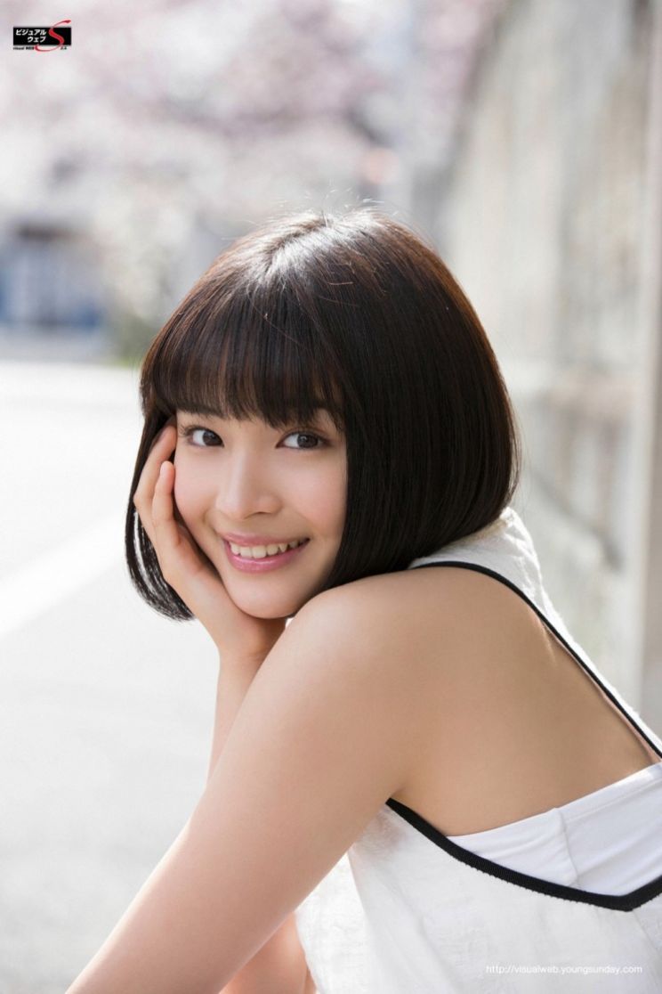 Suzu Hirose