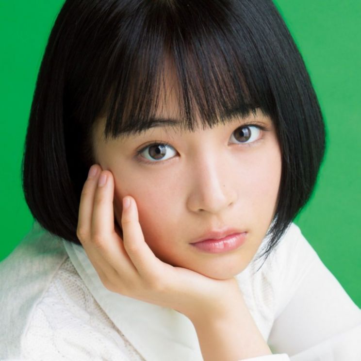 Suzu Hirose