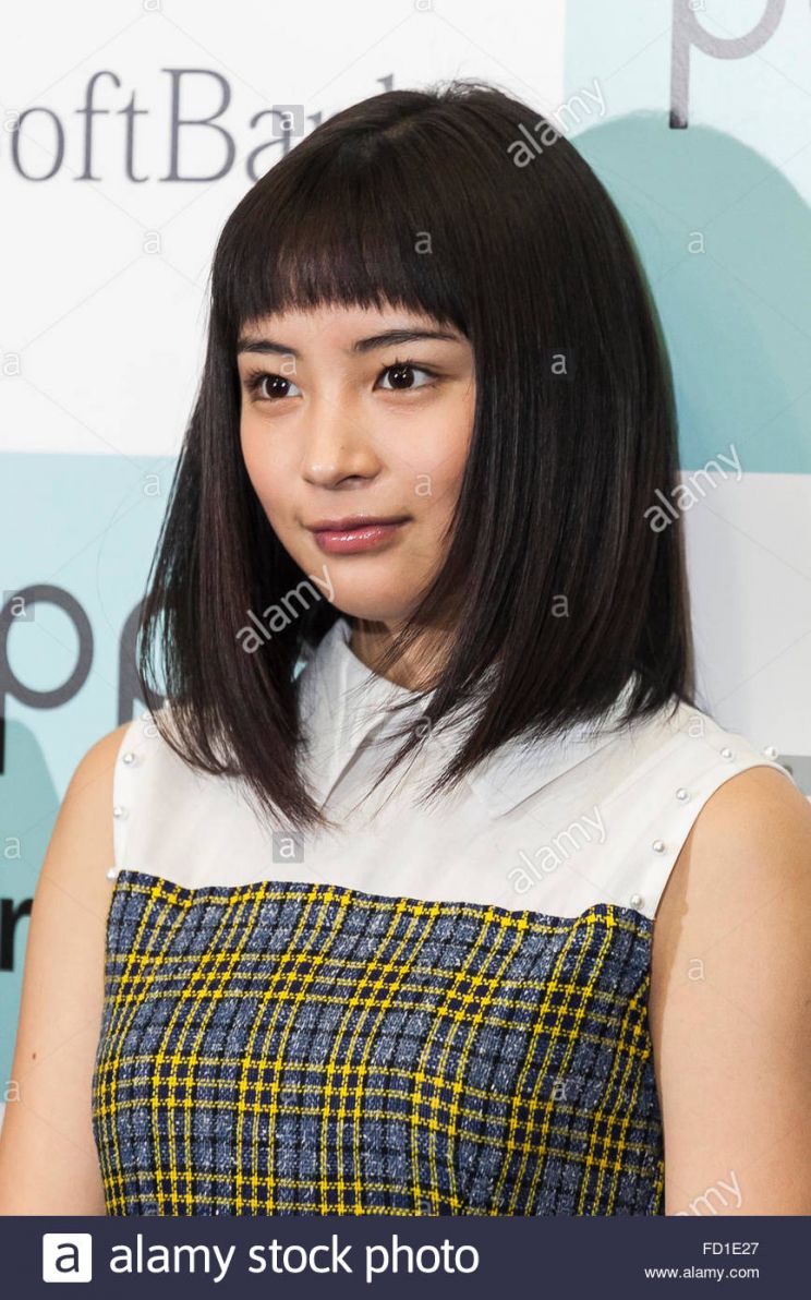 Suzu Hirose
