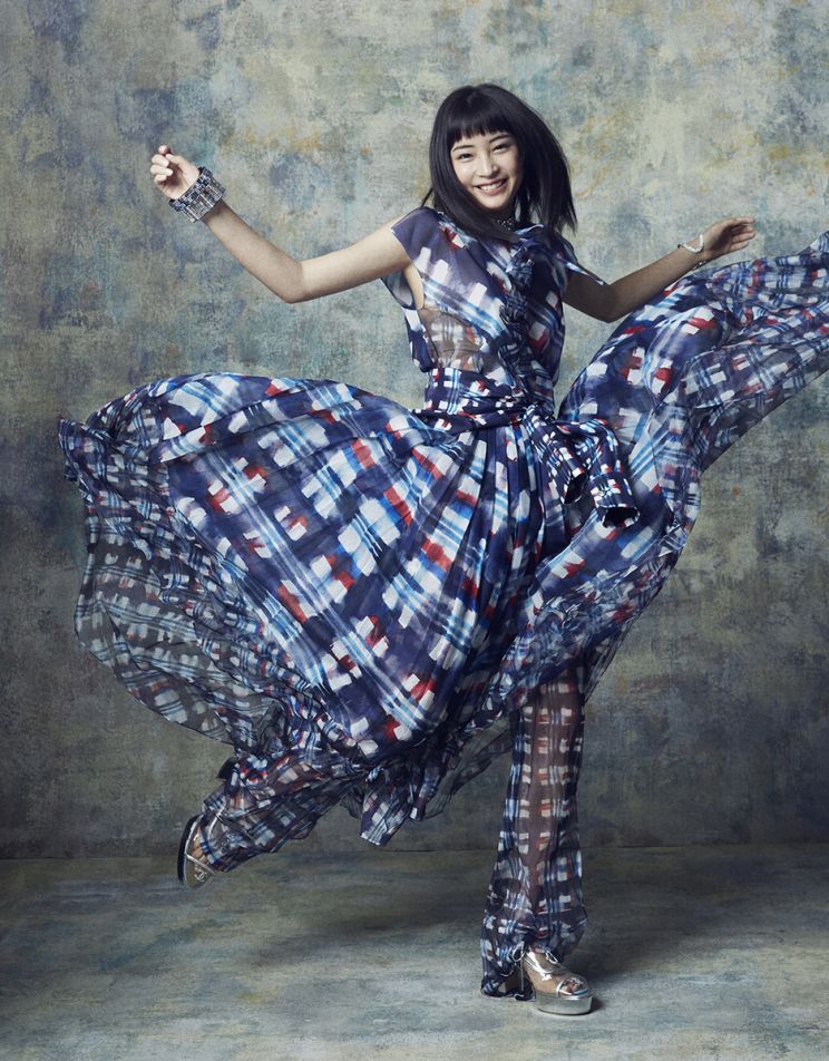 Suzu Hirose