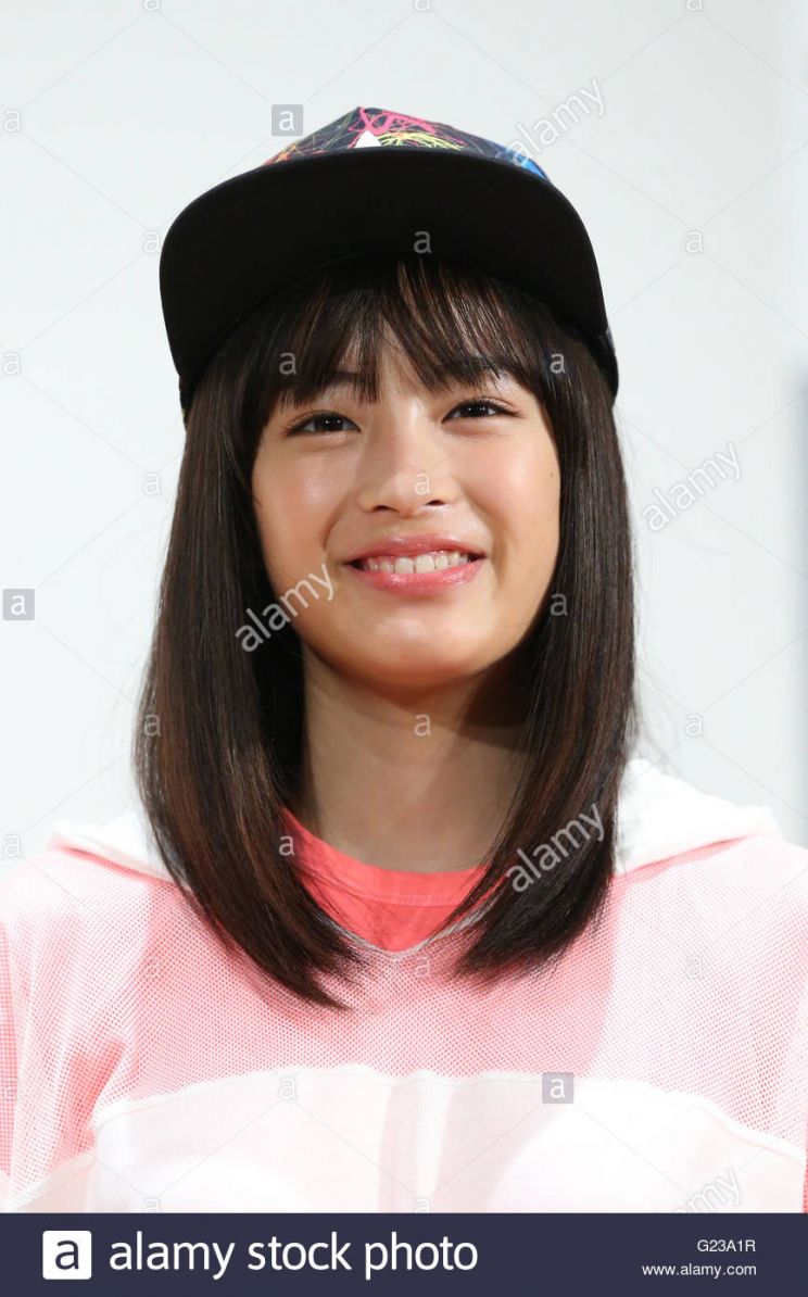 Suzu Hirose