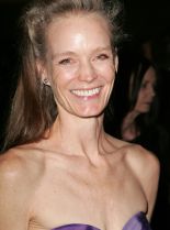 Suzy Amis