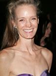 Suzy Amis