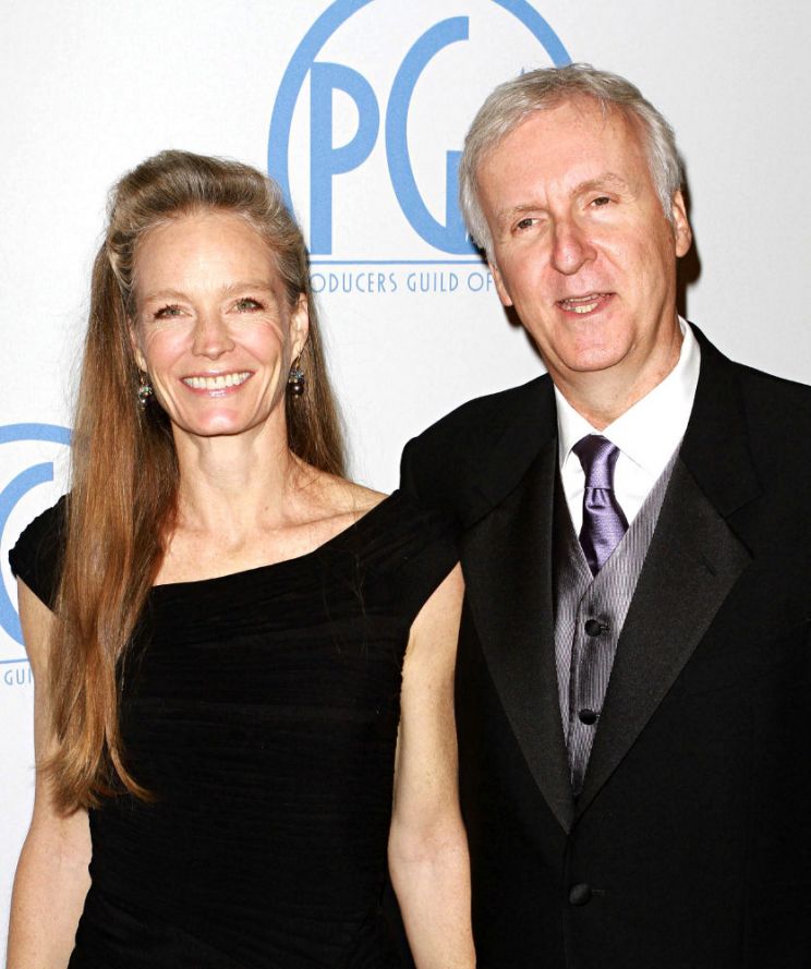 Suzy Amis